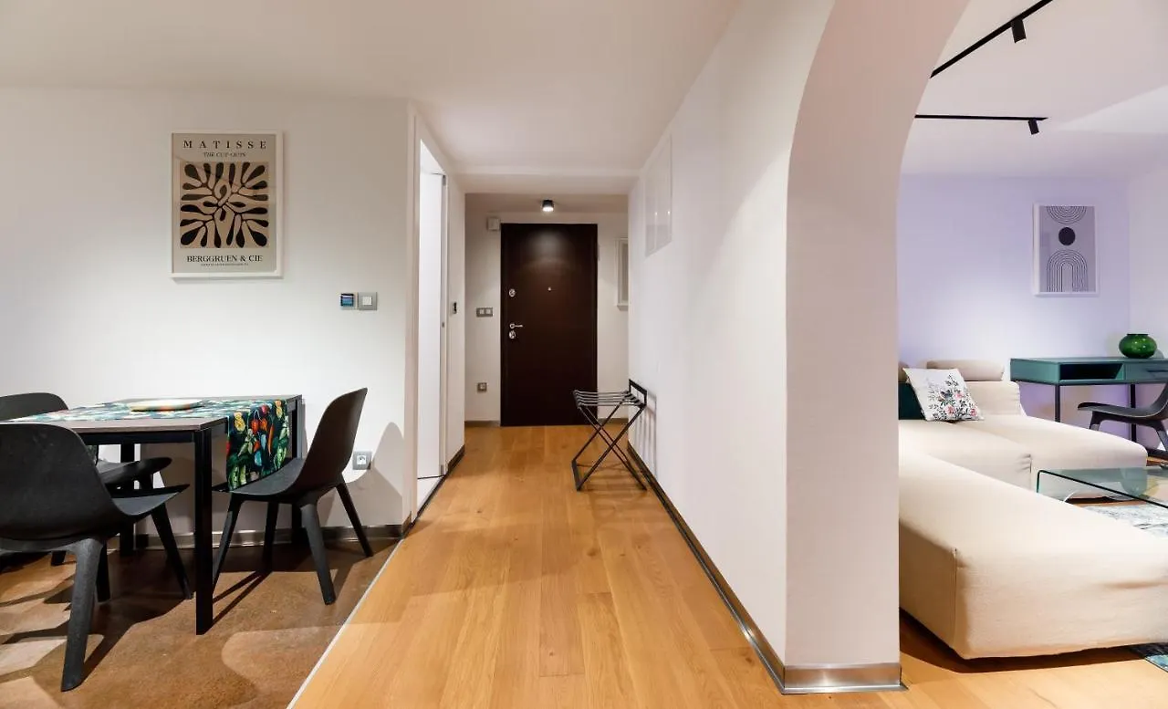 Stylish City Apartment Split 0*,