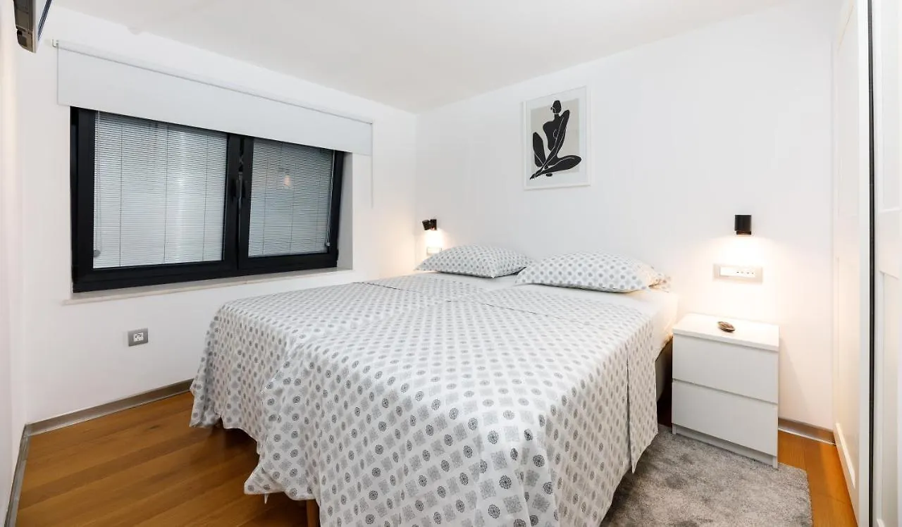 Stylish City Apartment Split